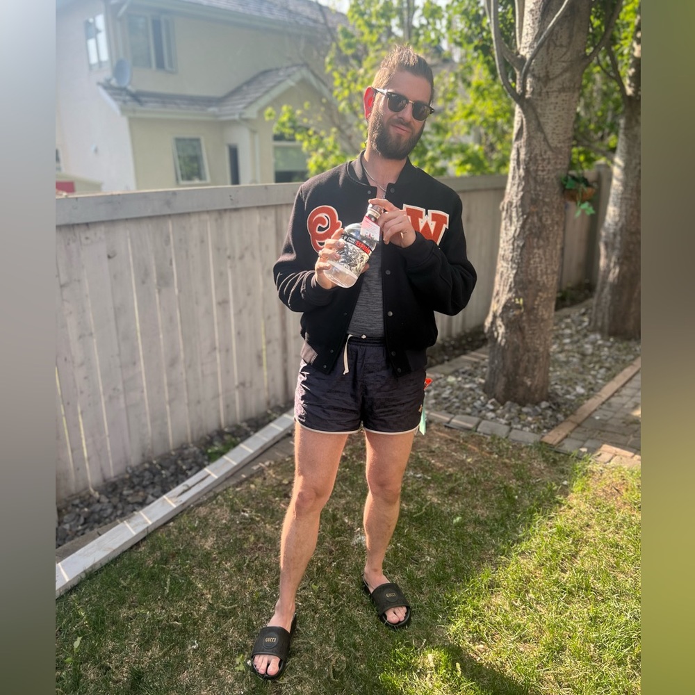 Meet your Posher, Isaac